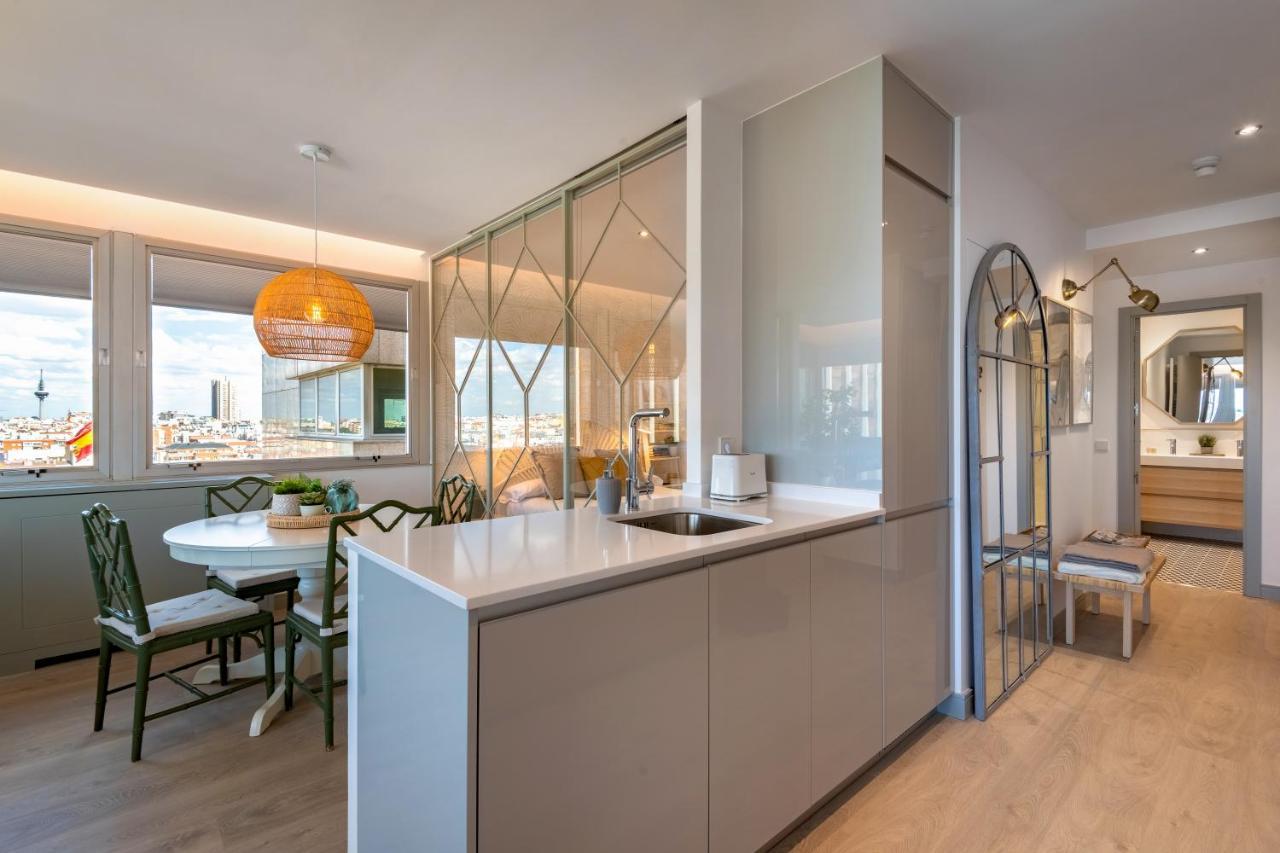 2 Bedrooms 1 Bathroom Furnished - Justicia - Incredible Views - Mintystay Madrid Exteriér fotografie